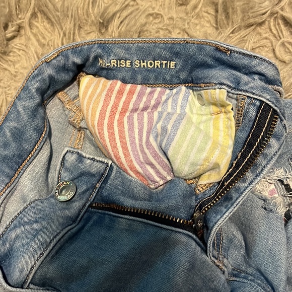 American Eagle Next Level Stretch Rainbow Pride Hi-Rise Denim Shortie Shorts - Picture 5 of 6